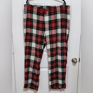 Old Navy plaid pajama pants